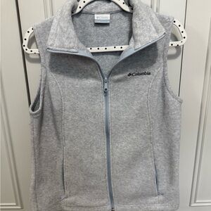 Columbia Women's Gray Fleece Vest
